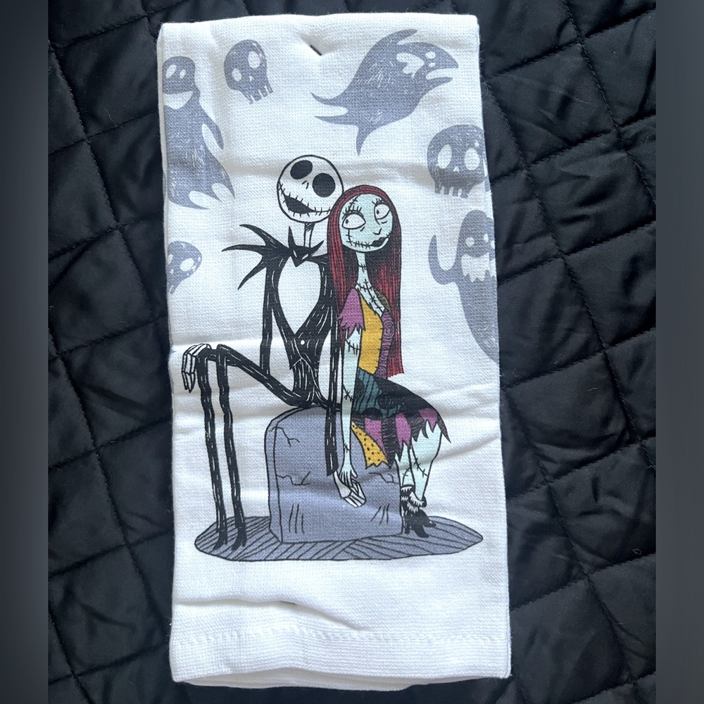 NWT Nightmare before christmas 2pk Kitchen towels